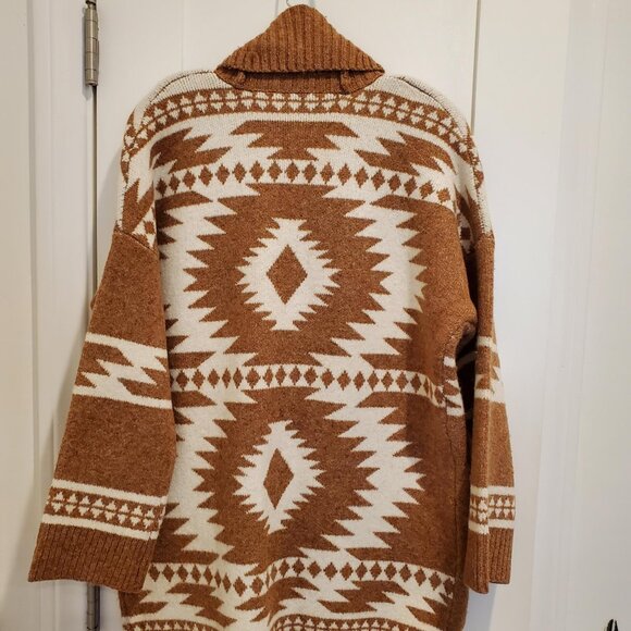 Tahari Western Aztec Geometric Print Shawl Collar Cardigan Sweater Size Small - Picture 3 of 5